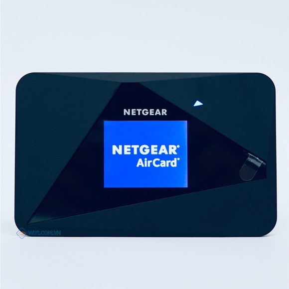 Netgear AirCard 785S Mobile Broadband WiFi Hotspot Super Fast 4G New No Box New - Picture 1 of 10